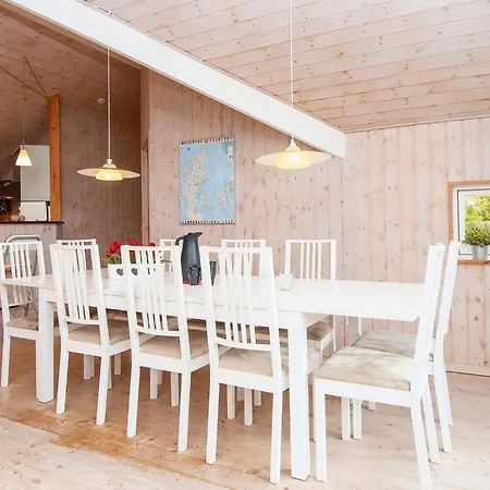 10 Person Holiday Home In Farvang-By Traum